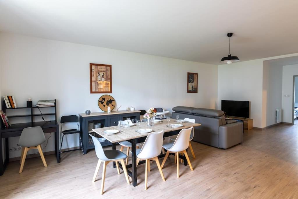 Superbe Appartement โซมูร์ ภายนอก รูปภาพ