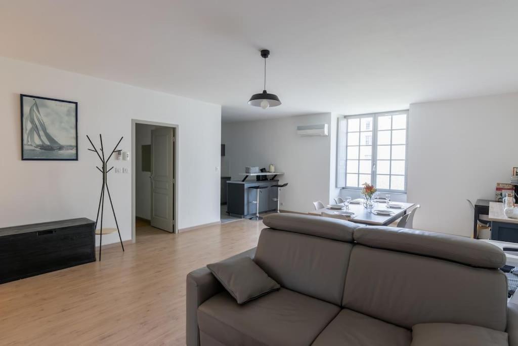 Superbe Appartement โซมูร์ ภายนอก รูปภาพ